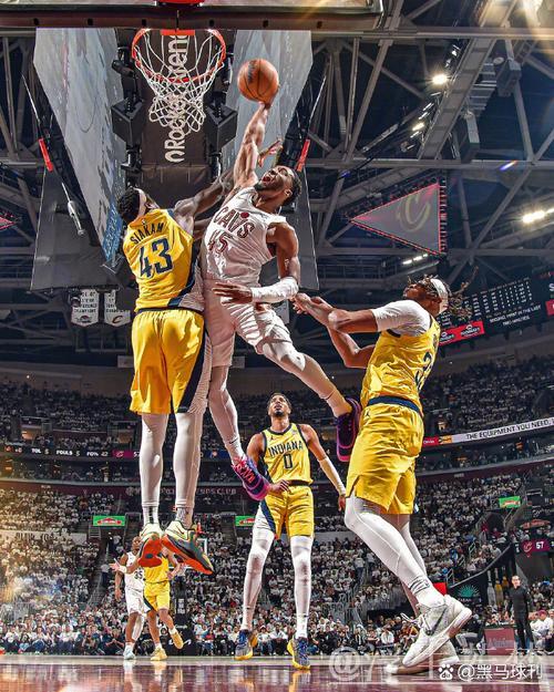 米切尔轰33分难救主 哈利伯顿22+13助步行者击败骑士迎首胜