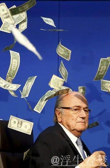 普拉蒂尼：FIFA拖欠我200万咨询费，布拉特轻松答应百万薪水要求