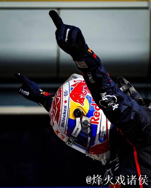 F1圣保罗站:诺里斯摘冠 维斯塔潘从维修区起步勇夺季军 F1圣保罗站:诺里斯摘冠 维斯塔潘从维修区起步勇夺季军